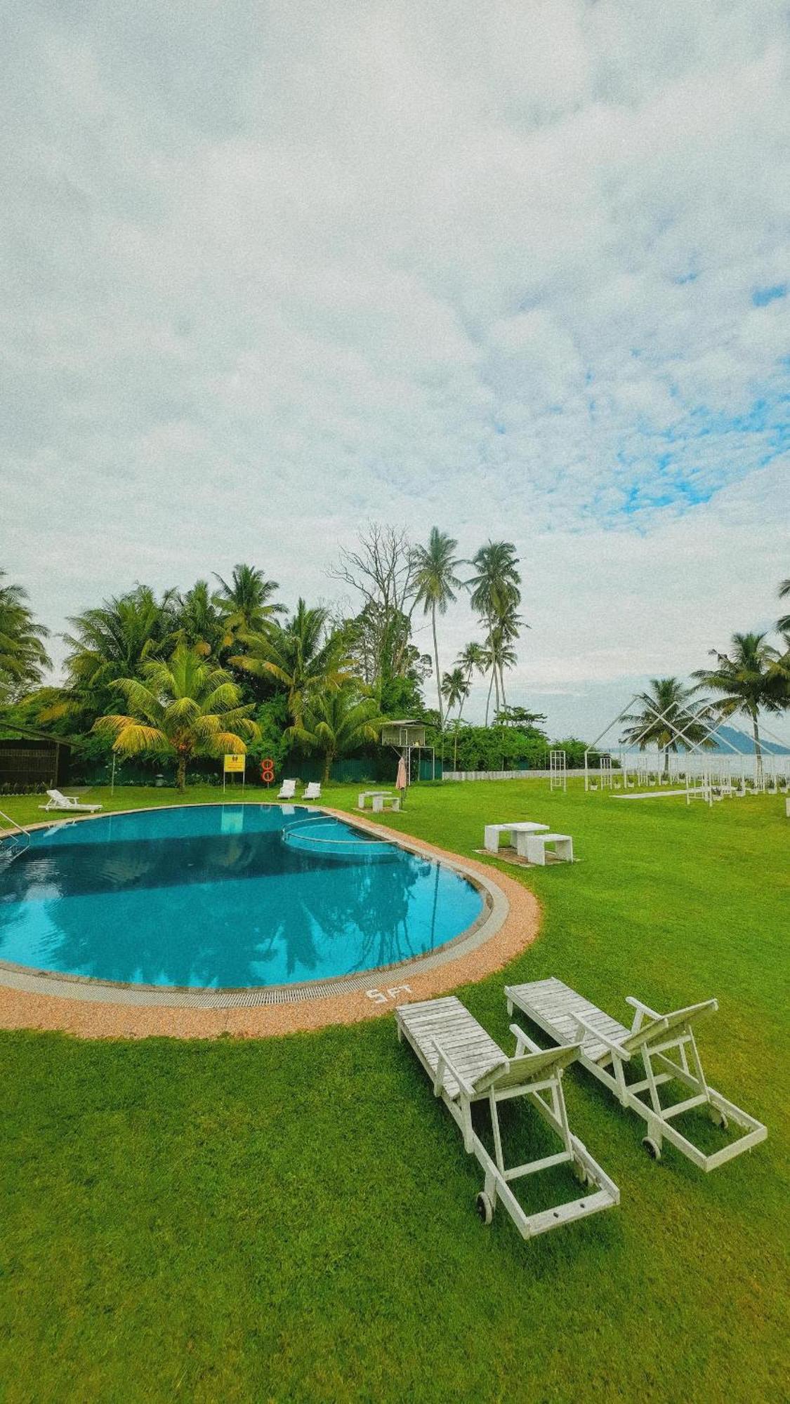 Langkah Syabas Beach Resort Kinarut Exterior foto