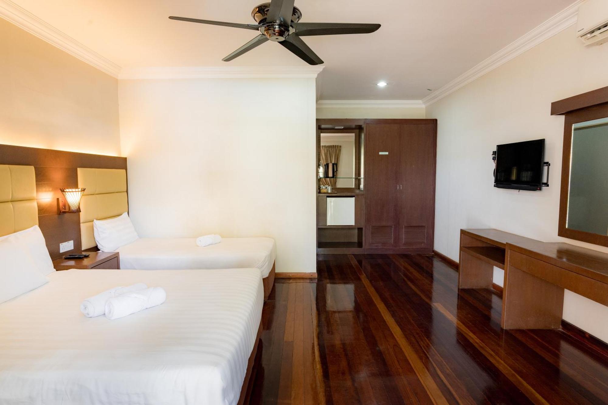Langkah Syabas Beach Resort Kinarut Exterior foto